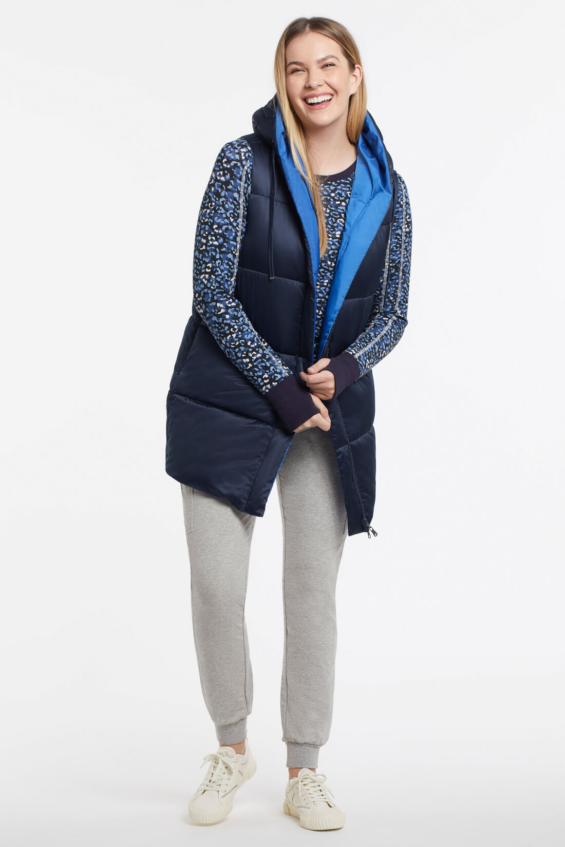 Longline Reversible Puffer Vest Image 3